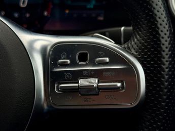 Mercedes E Class E 220 D AMG LINE