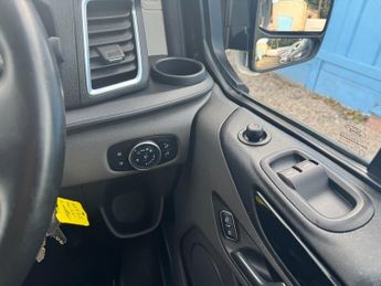 Ford Transit Custom 300 LIMITED P/V ECOBLUE L2 *AUTOMATIC* AIR CON * EURO 6 ULEZ COM