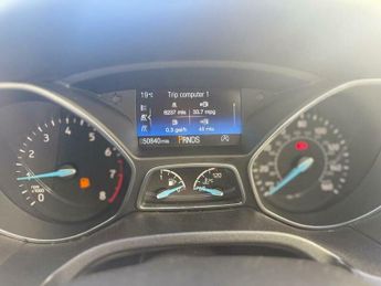 Ford Focus 1.5T EcoBoost Titanium Auto Euro 6 (s/s) 5dr
