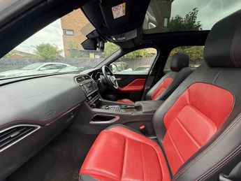 Jaguar F-Pace R-SPORT AWD