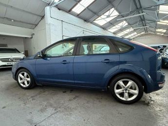 Ford Focus 1.6 Zetec 5dr