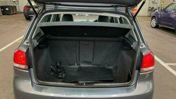 Volkswagen Golf 1.6 TDI SE DSG Euro 5 5dr