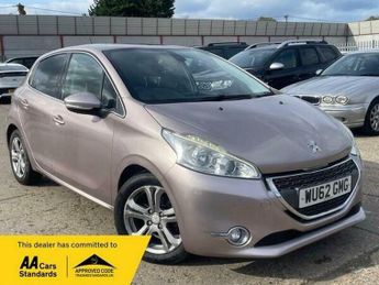 Peugeot 208 1.4 VTi Allure Euro 5 5dr