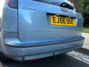 Ford Focus 2.0 Ghia 5dr