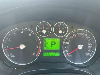 Ford Focus 2.0 Ghia 5dr