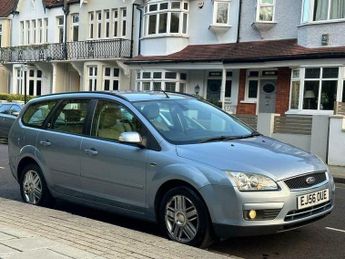 Ford Focus 2.0 Ghia 5dr