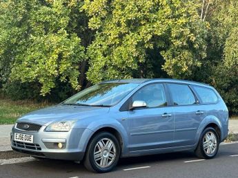 Ford Focus 2.0 Ghia 5dr