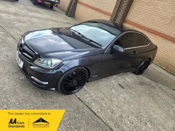 Mercedes C Class 2.1 C220 CDI BLUEEFFICIENCY AMG SPORT