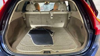 Volvo XC60 2.4 D5 SE Lux Nav Geartronic AWD Euro 5 5dr