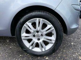 Vauxhall Corsa 1.4i 16v Design 3dr (a/c)