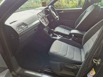 Volkswagen Tiguan 2.0 TDI R-Line DSG 4Motion Euro 6 (s/s) 5dr