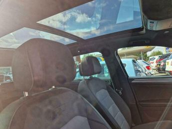 Volkswagen Tiguan 2.0 TDI R-Line DSG 4Motion Euro 6 (s/s) 5dr