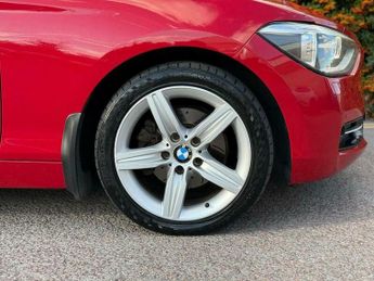 BMW 1 SERIES 2.0 120d Sport Auto Euro 5 (s/s) 5dr