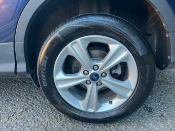 Ford Kuga 2.0 TDCi Zetec Powershift AWD Euro 5 5dr