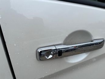 Nissan Serena 2.0 X Hybrid 8 Seater