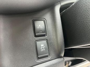 Nissan Serena 2.0 X Hybrid 8 Seater