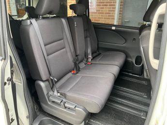 Nissan Serena 2.0 X Hybrid 8 Seater