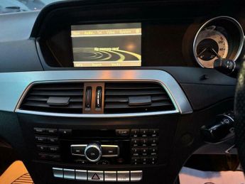 Mercedes-Benz C Class 1.8 C250 BlueEfficiency Sport Edition 125 G-Tronic+ Euro 5 (s/s)