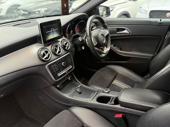 Mercedes CLA CLA 220 D WHITEART