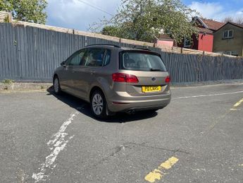 Volkswagen Golf SV SE TSI DSG