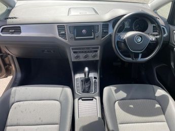 Volkswagen Golf SV SE TSI DSG