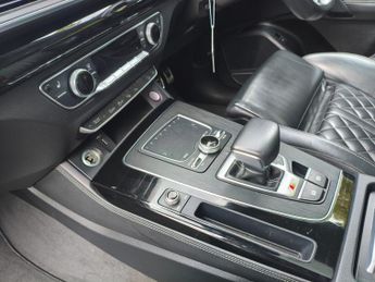 Audi Q5 SQ5 TDI VORSPRUNG QUATTRO