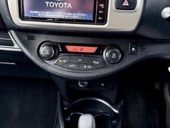 Toyota Vitz Toyota Vitz Jewela