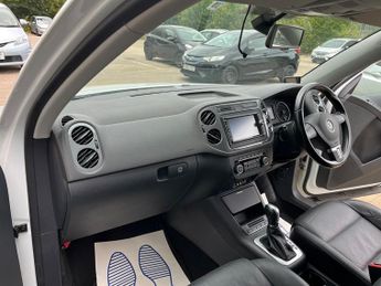 Volkswagen Tiguan 2.0 TFSi SE 4Motion DSG 5dr