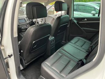 Volkswagen Tiguan 2.0 TFSi SE 4Motion DSG 5dr