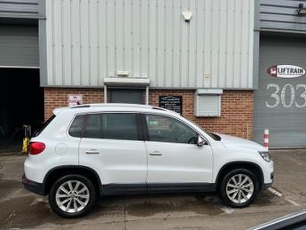 Volkswagen Tiguan 2.0 TFSi SE 4Motion DSG 5dr