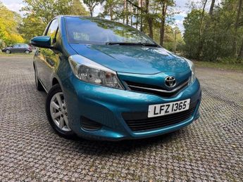 Toyota Yaris VVT-I TR