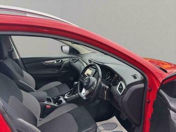 Nissan Qashqai 1.2 DIG-T N-Connecta XTRON Euro 6 (s/s) 5dr