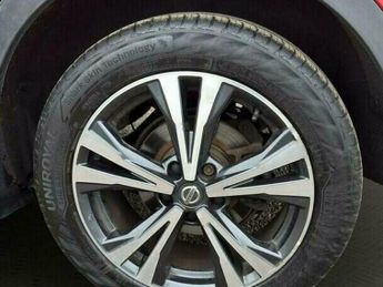 Nissan Qashqai 1.2 DIG-T N-Connecta XTRON Euro 6 (s/s) 5dr