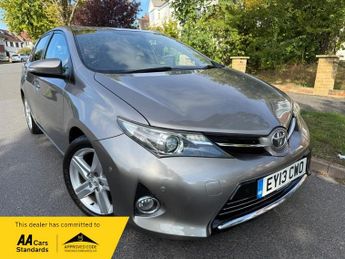 Toyota Auris 1.6+V-MATIC+EXCEL+MULTI DRIVE+S+HPI CLEAR+FULL TOYOTA HISTORY