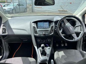 Ford Focus 1.0T EcoBoost Titanium Euro 6 (s/s) 5dr