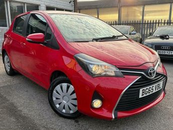 Toyota Yaris 1.33 Dual VVT-i Icon Multidrive S Euro 5 5dr Euro 5