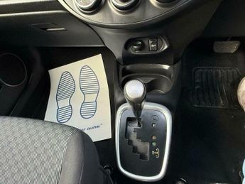 Toyota Yaris 1.33 Dual VVT-i Icon Multidrive S Euro 5 5dr Euro 5
