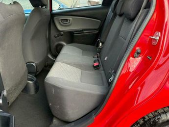 Toyota Yaris 1.33 Dual VVT-i Icon Multidrive S Euro 5 5dr Euro 5