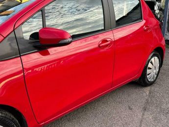 Toyota Yaris 1.33 Dual VVT-i Icon Multidrive S Euro 5 5dr Euro 5