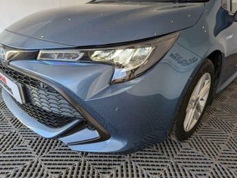 Toyota Corolla 1.8 VVT-h Icon Tech CVT Euro 6 (s/s) 5dr