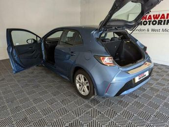Toyota Corolla 1.8 VVT-h Icon Tech CVT Euro 6 (s/s) 5dr