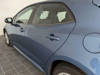 Toyota Corolla 1.8 VVT-h Icon Tech CVT Euro 6 (s/s) 5dr
