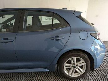 Toyota Corolla 1.8 VVT-h Icon Tech CVT Euro 6 (s/s) 5dr