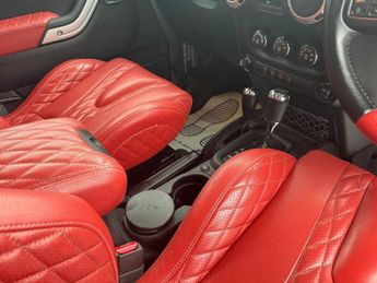 Jeep Wrangler 3.6 V6 Sahara SUV 4dr Petrol Auto 4WD Euro 6 (280 bhp)