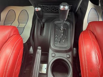 Jeep Wrangler 3.6 V6 Sahara SUV 4dr Petrol Auto 4WD Euro 6 (280 bhp)