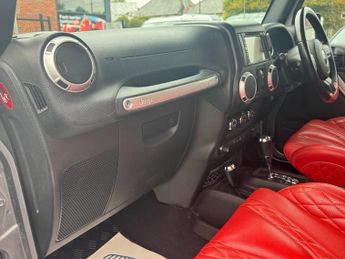 Jeep Wrangler 3.6 V6 Sahara SUV 4dr Petrol Auto 4WD Euro 6 (280 bhp)