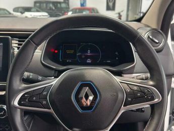 Renault Zoe R110 52kWh Iconic Auto 5dr (i, Rapid Charge)
