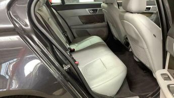 Jaguar XF 2.2d Premium Luxury Auto Euro 5 (s/s) 4dr