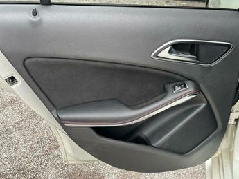 Mercedes-Benz A Class 2.1 A220 CDI BlueEfficiency AMG Sport 7G-DCT Euro 6 (s/s) 5dr