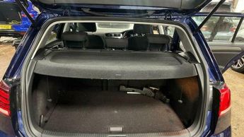 Volkswagen Golf 1.6 TDI SE Nav DSG Euro 6 (s/s) 5dr